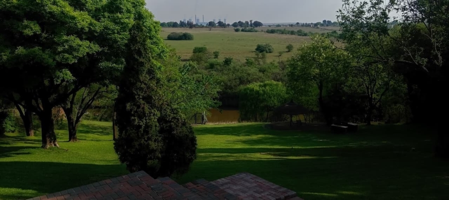 5 Bedroom Property for Sale in Three Rivers East Gauteng