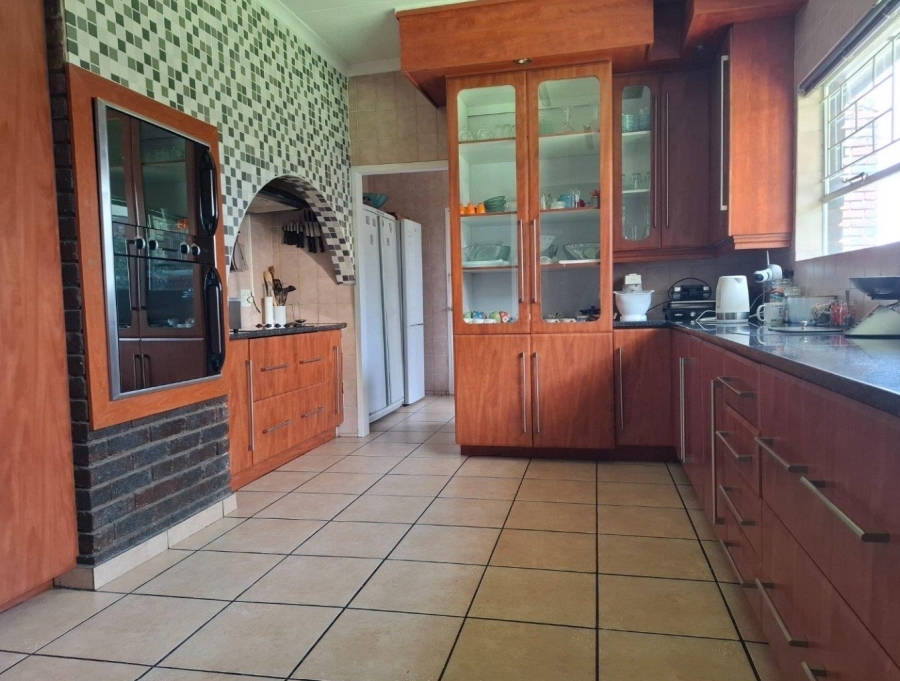 5 Bedroom Property for Sale in Three Rivers East Gauteng