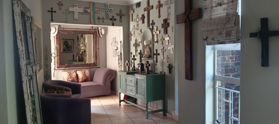 5 Bedroom Property for Sale in Three Rivers East Gauteng