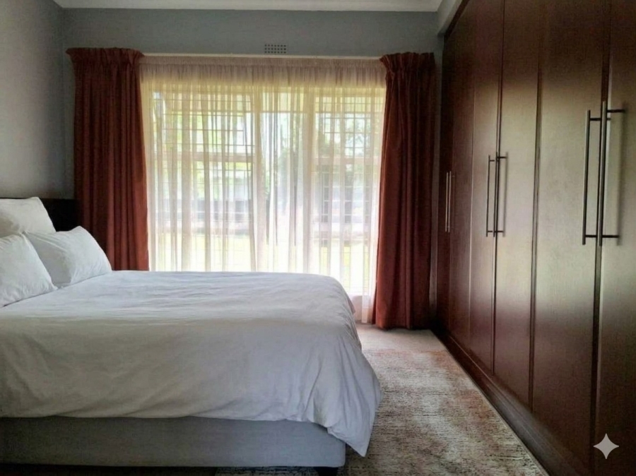 5 Bedroom Property for Sale in Three Rivers East Gauteng