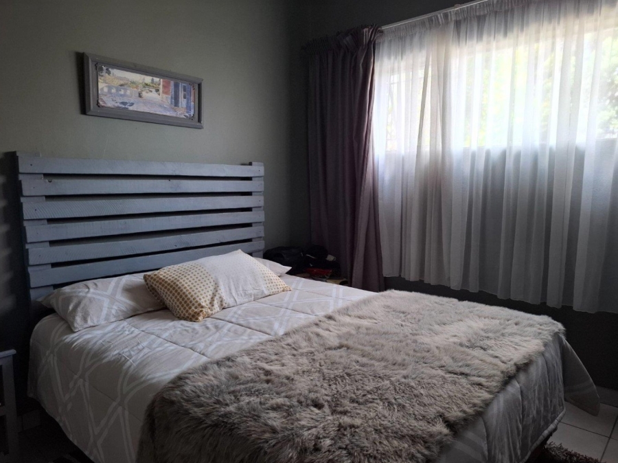 5 Bedroom Property for Sale in Three Rivers East Gauteng