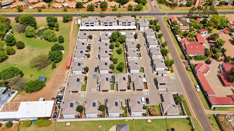 2 Bedroom Property for Sale in Montana Gauteng