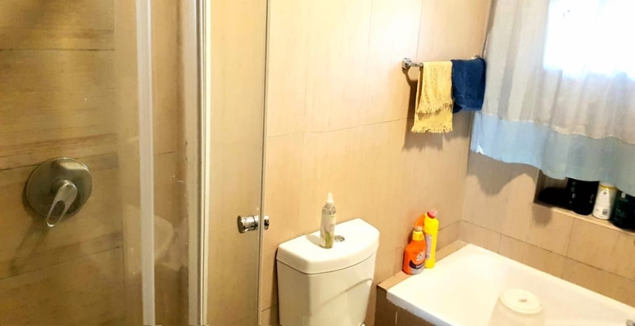2 Bedroom Property for Sale in Moregloed Gauteng