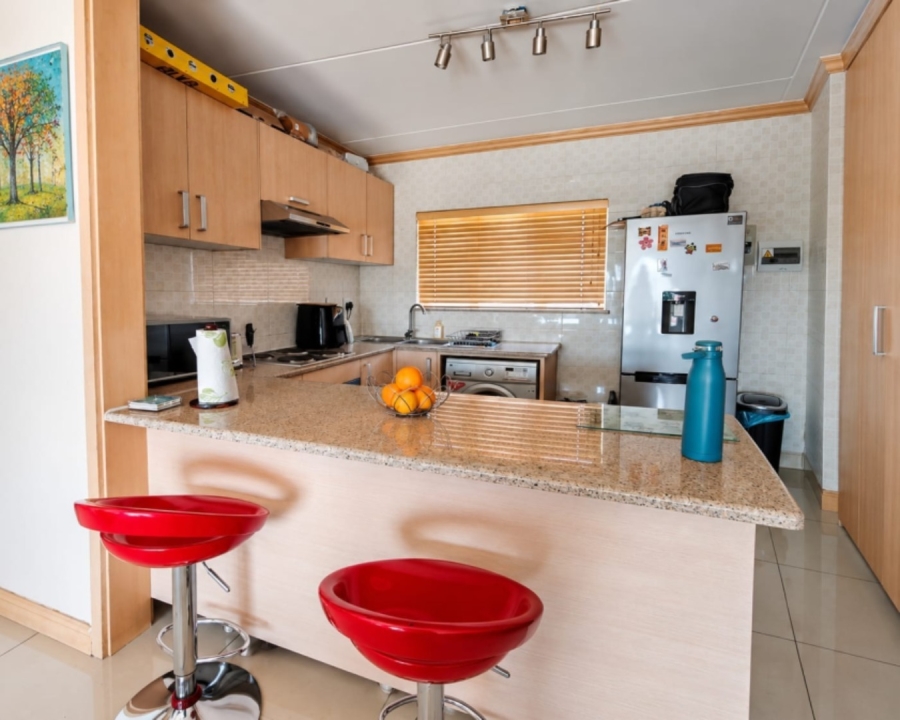 2 Bedroom Property for Sale in Noordwyk Gauteng
