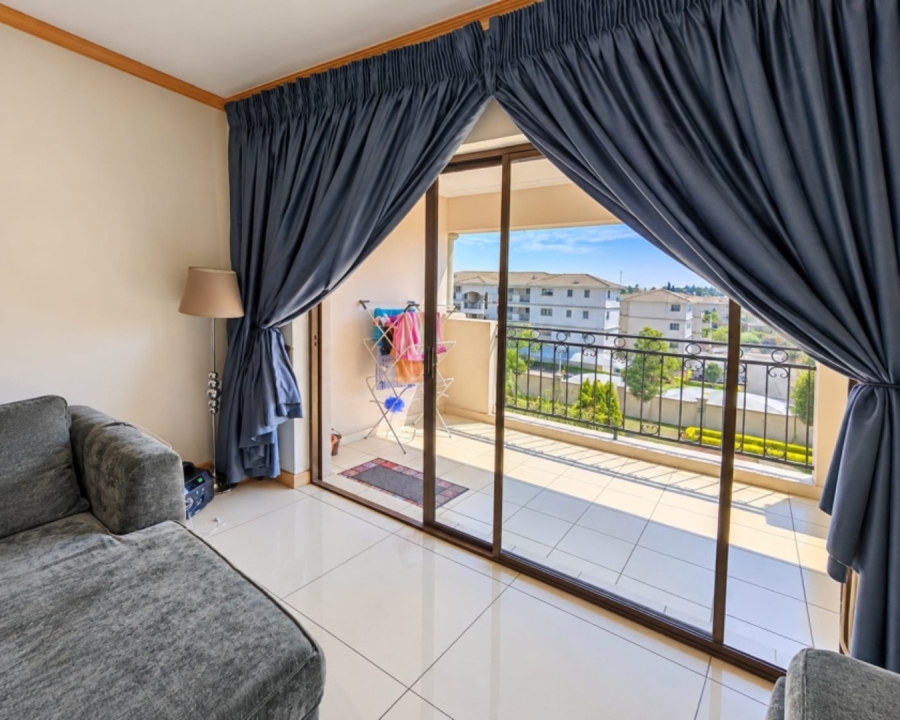 2 Bedroom Property for Sale in Noordwyk Gauteng