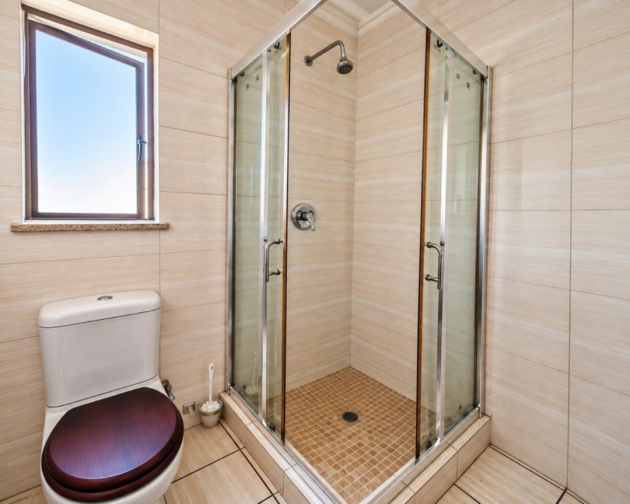 2 Bedroom Property for Sale in Noordwyk Gauteng