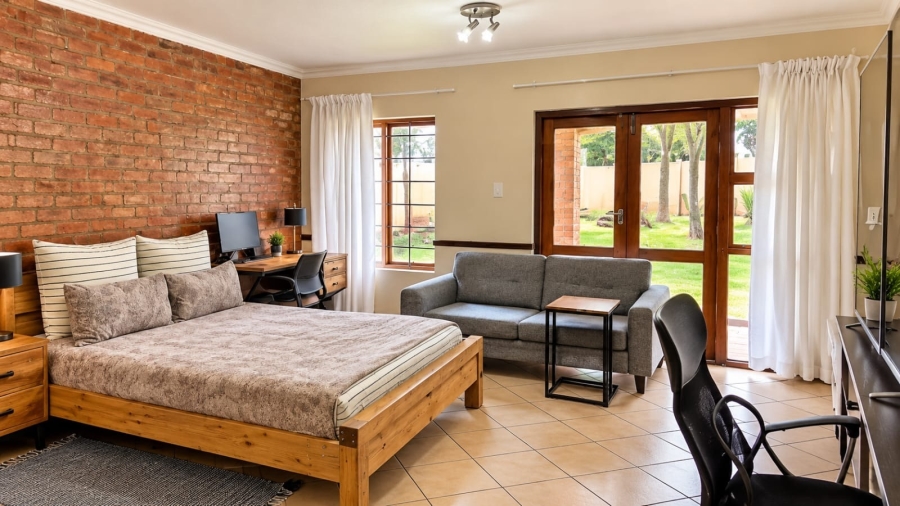 1 Bedroom Property for Sale in Carlswald Gauteng