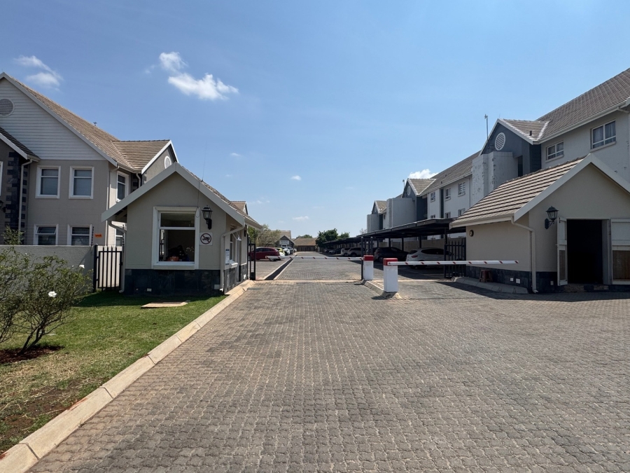 1 Bedroom Property for Sale in Lyttelton Manor Gauteng