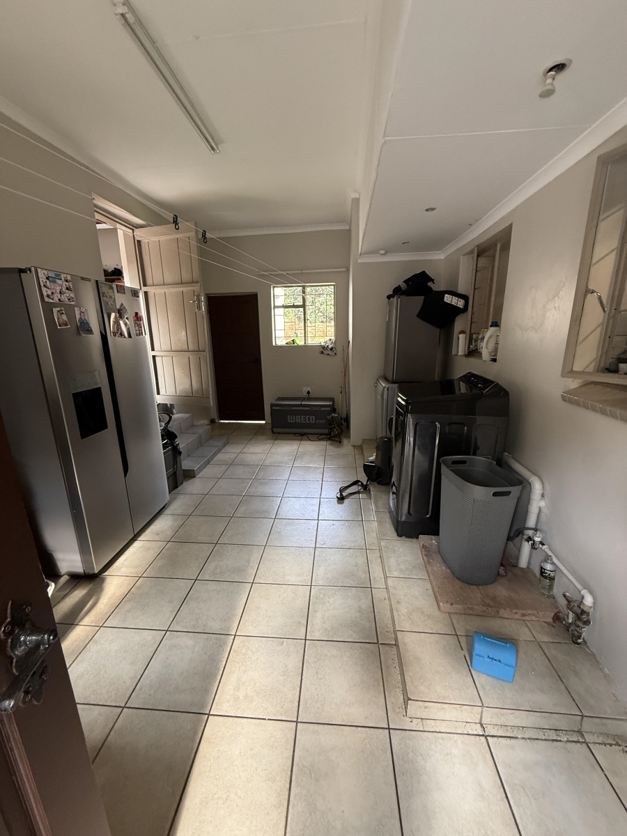To Let 3 Bedroom Property for Rent in Garsfontein Gauteng