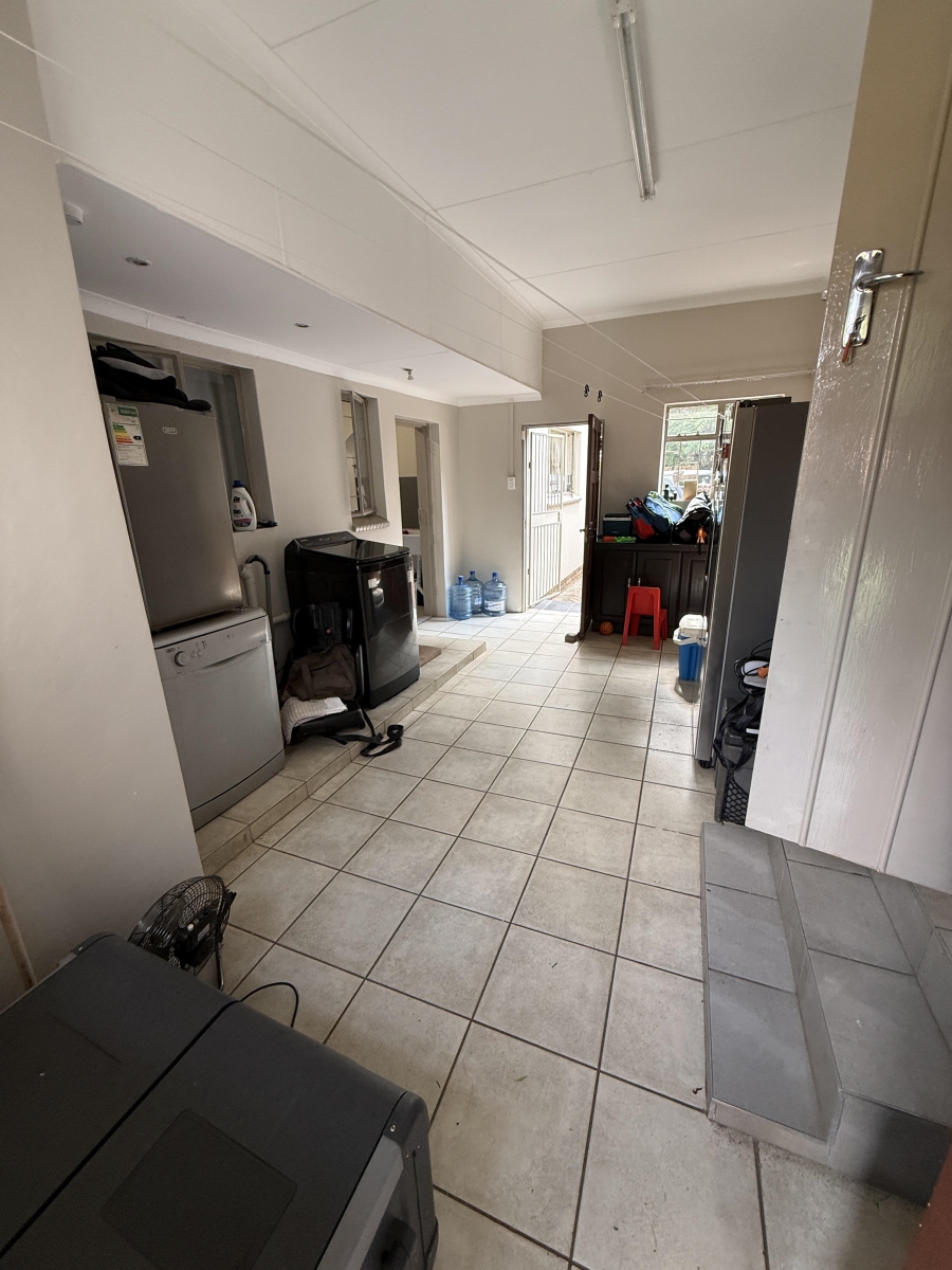 To Let 3 Bedroom Property for Rent in Garsfontein Gauteng