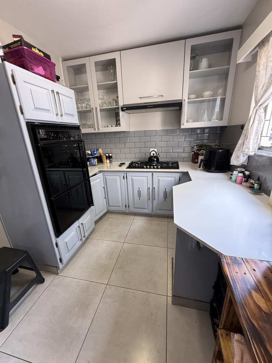 To Let 3 Bedroom Property for Rent in Garsfontein Gauteng