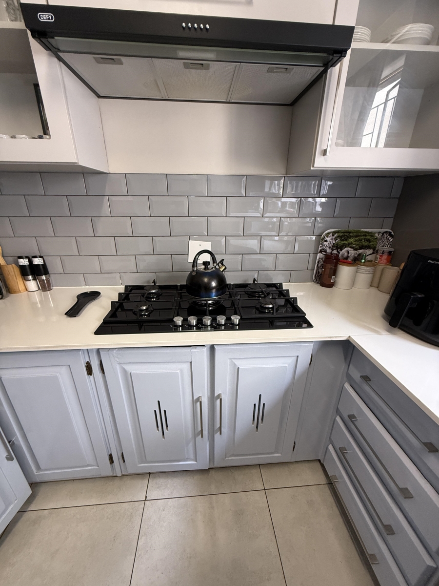 To Let 3 Bedroom Property for Rent in Garsfontein Gauteng