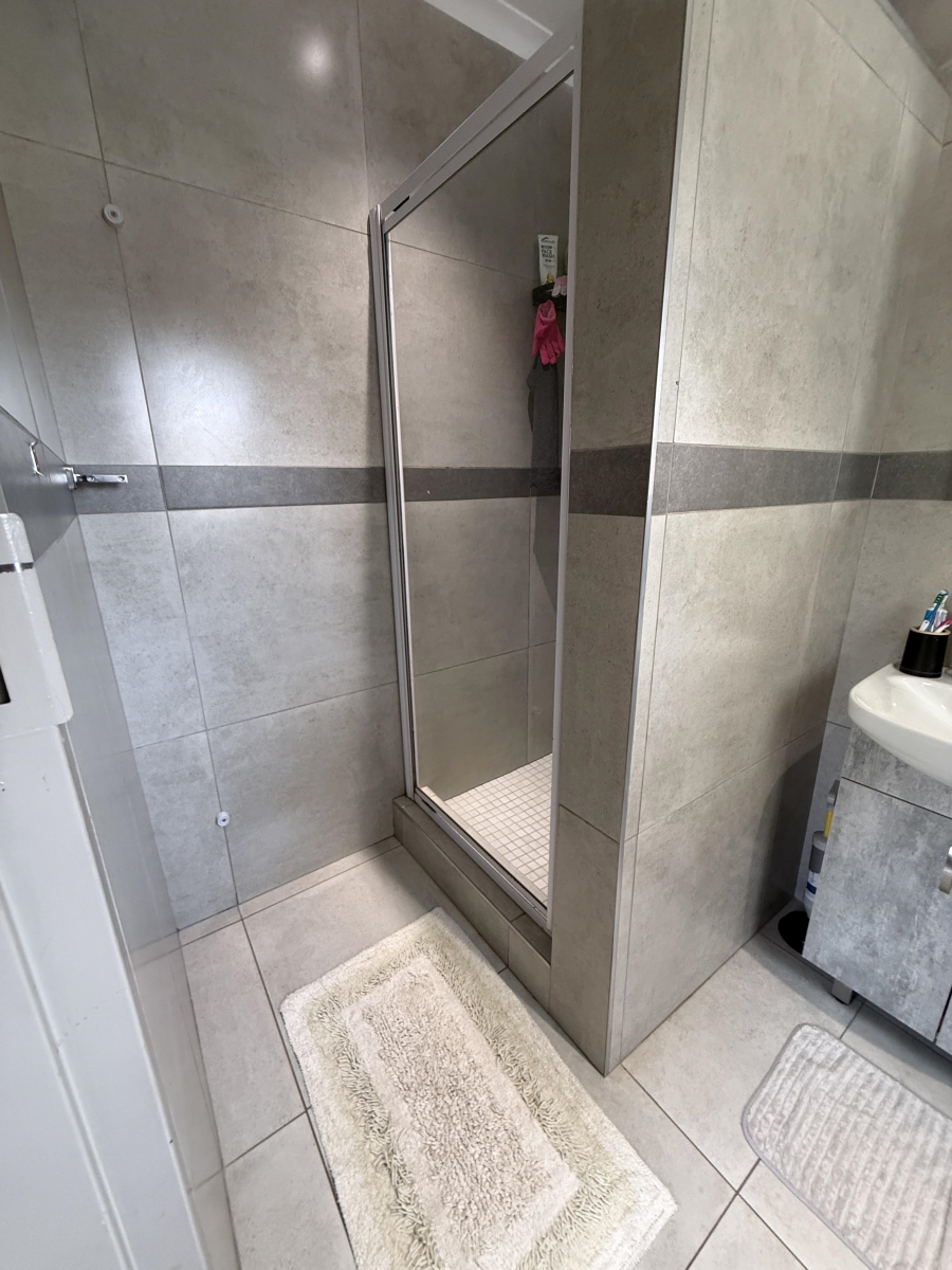 To Let 3 Bedroom Property for Rent in Garsfontein Gauteng