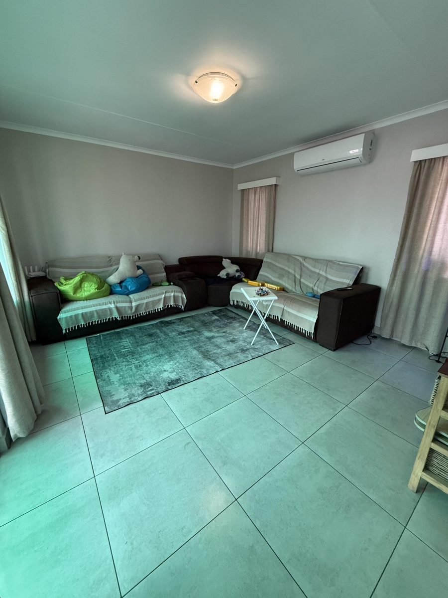 To Let 3 Bedroom Property for Rent in Garsfontein Gauteng