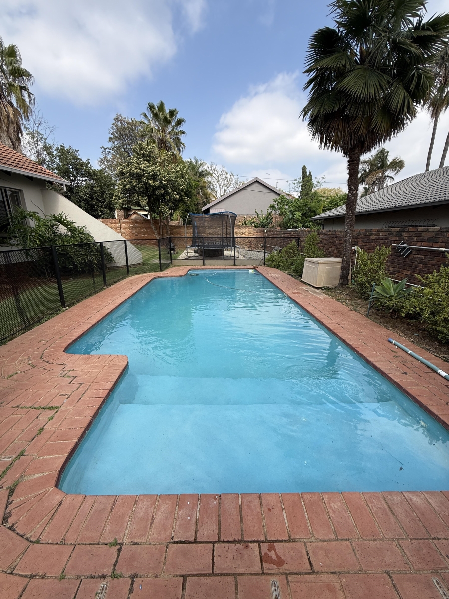 To Let 3 Bedroom Property for Rent in Garsfontein Gauteng