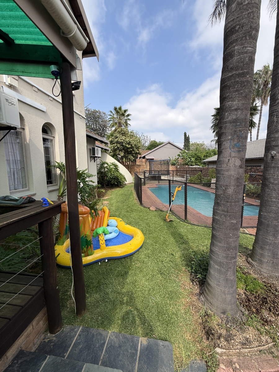 To Let 3 Bedroom Property for Rent in Garsfontein Gauteng