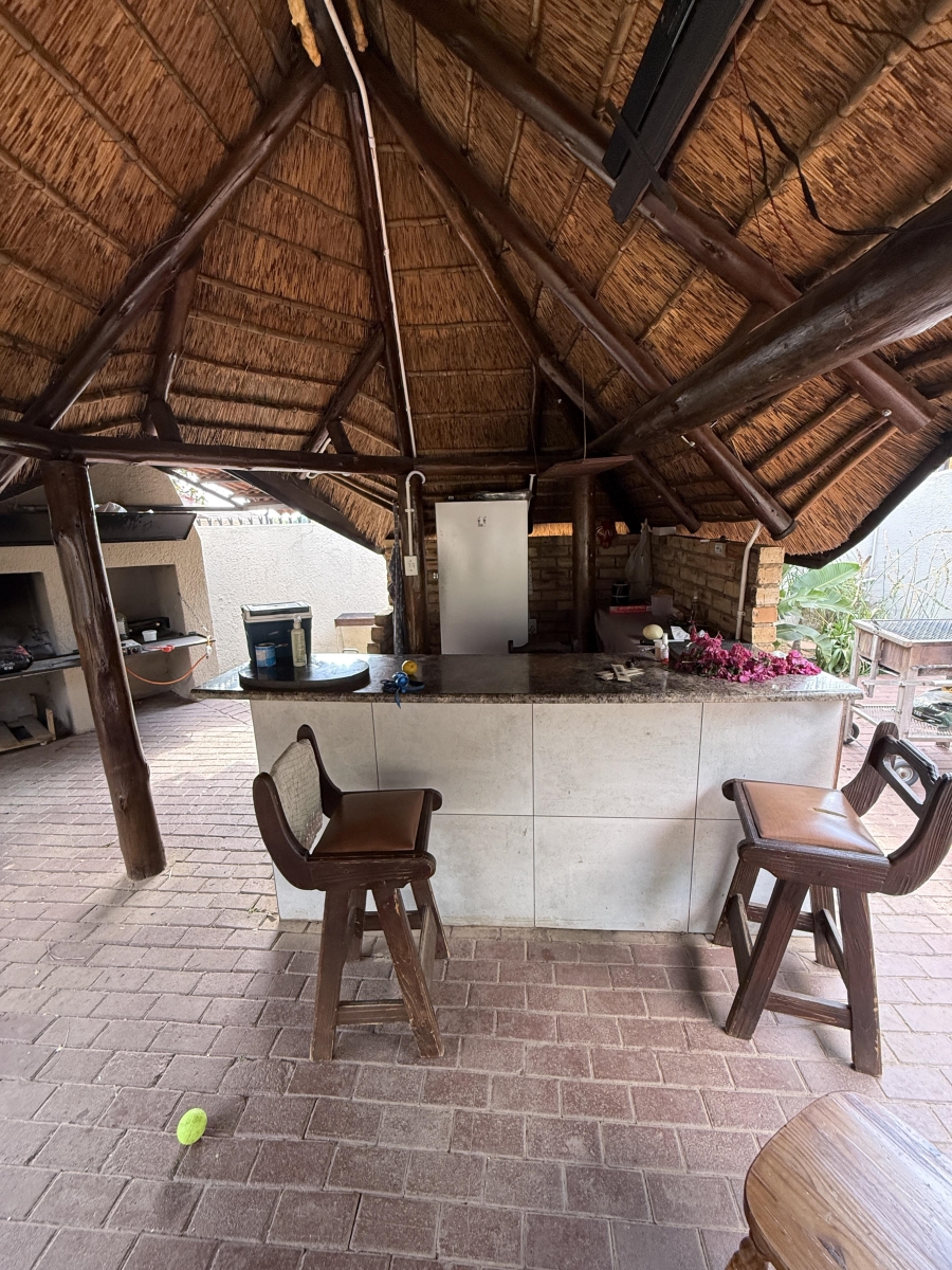 To Let 3 Bedroom Property for Rent in Garsfontein Gauteng