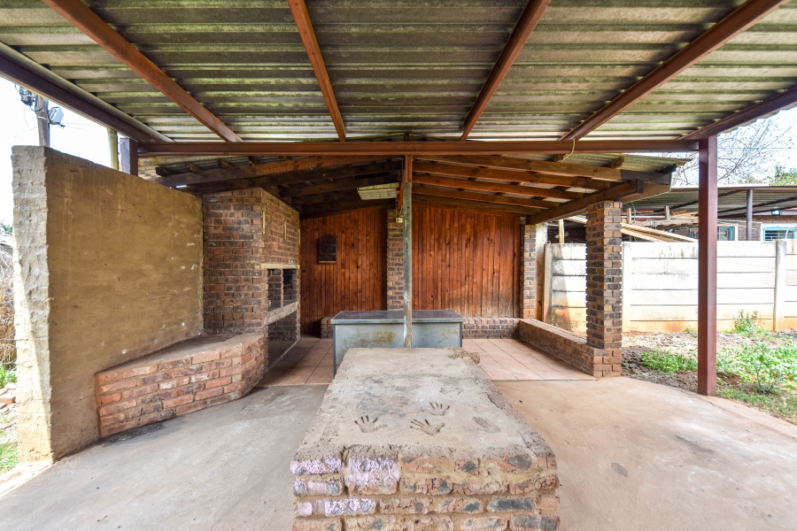 2 Bedroom Property for Sale in Jan Niemand Park Gauteng