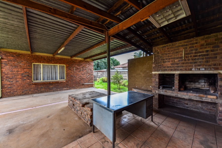 2 Bedroom Property for Sale in Jan Niemand Park Gauteng