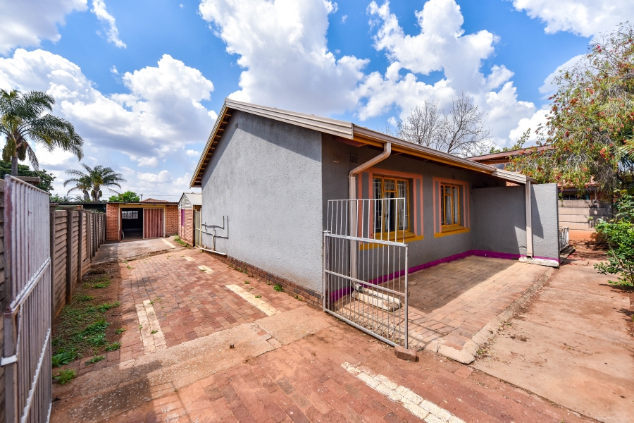 2 Bedroom Property for Sale in Jan Niemand Park Gauteng
