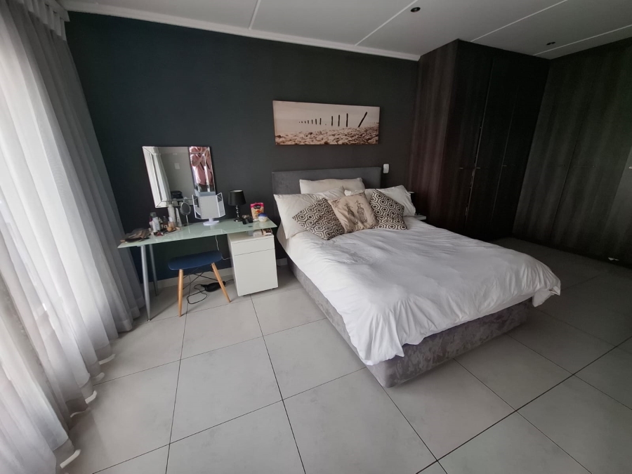 To Let 2 Bedroom Property for Rent in Atholl Gauteng