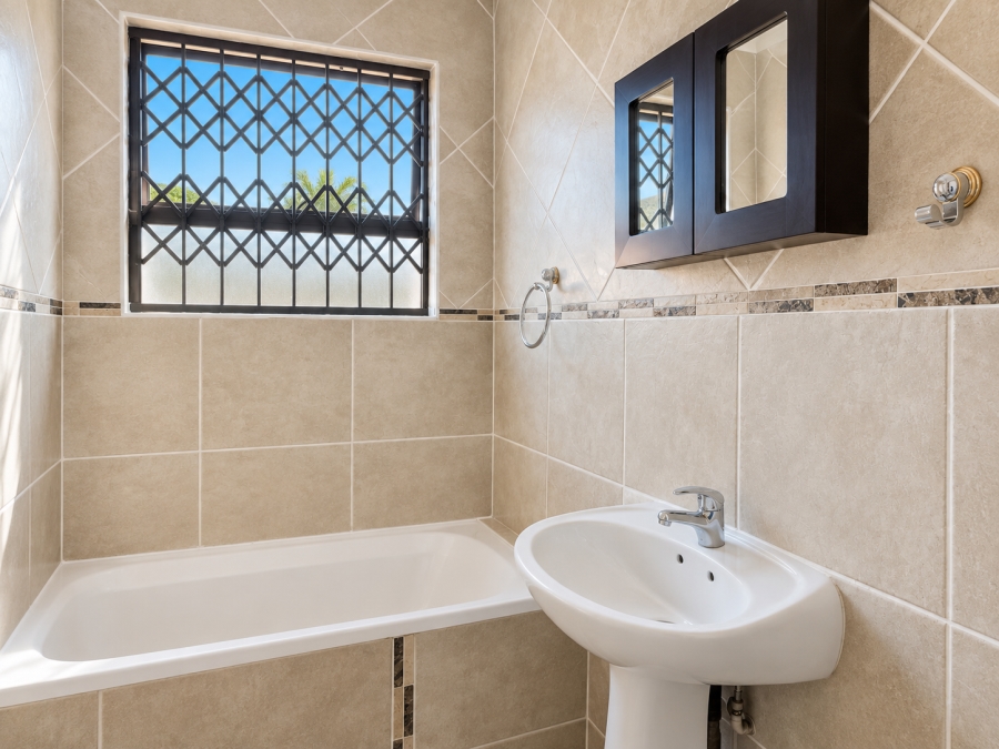 2 Bedroom Property for Sale in Gezina Gauteng