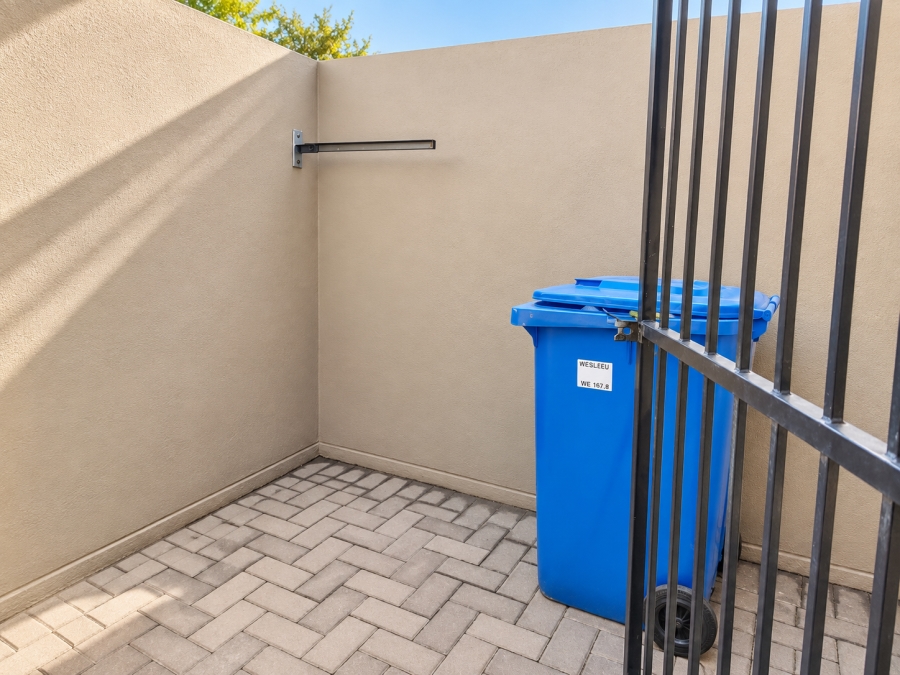 2 Bedroom Property for Sale in Gezina Gauteng