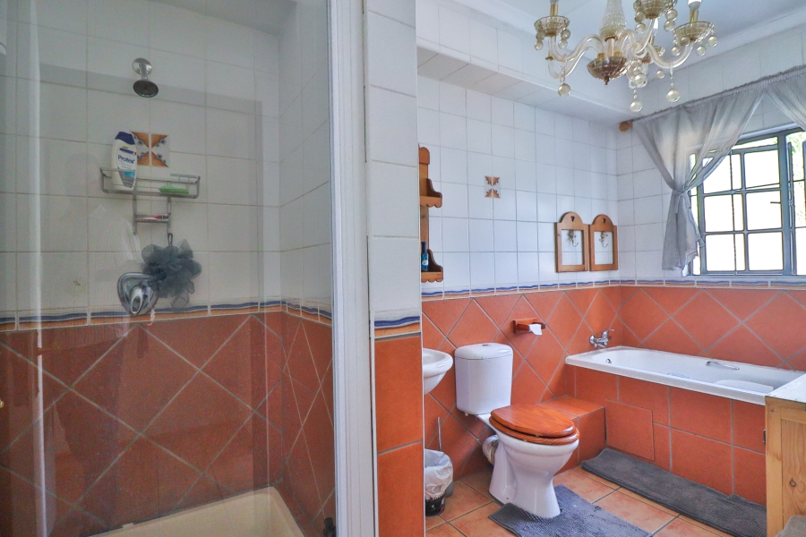 4 Bedroom Property for Sale in Eldoraigne Gauteng