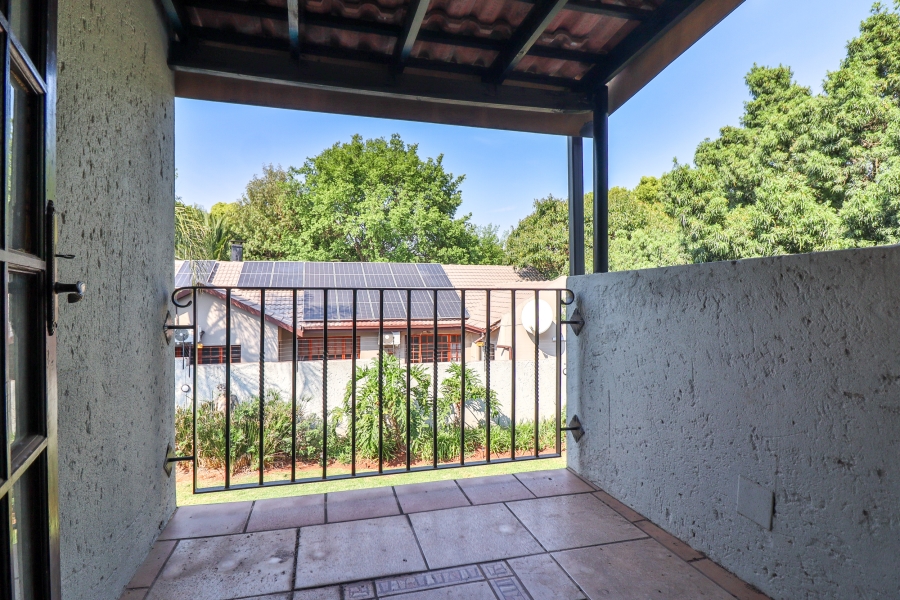 4 Bedroom Property for Sale in Eldoraigne Gauteng