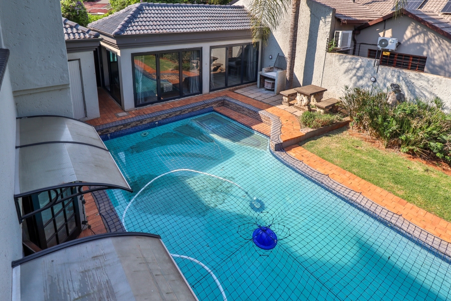 4 Bedroom Property for Sale in Eldoraigne Gauteng