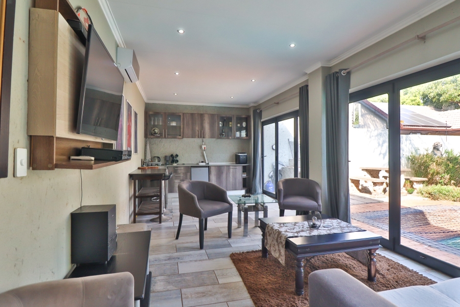 4 Bedroom Property for Sale in Eldoraigne Gauteng