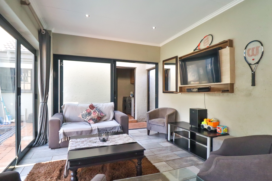 4 Bedroom Property for Sale in Eldoraigne Gauteng