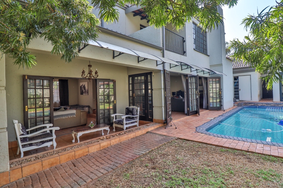 4 Bedroom Property for Sale in Eldoraigne Gauteng
