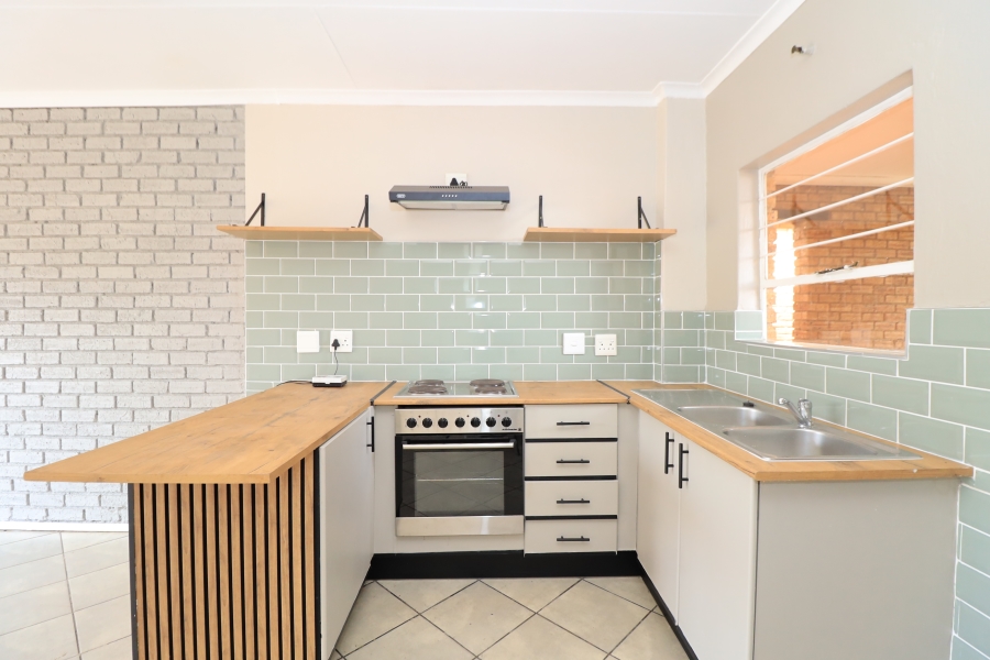 2 Bedroom Property for Sale in Honeypark Gauteng