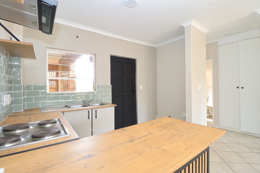 2 Bedroom Property for Sale in Honeypark Gauteng