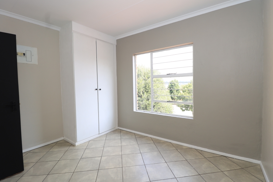 2 Bedroom Property for Sale in Honeypark Gauteng