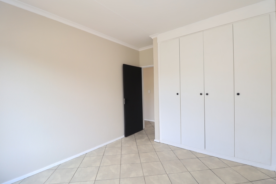 2 Bedroom Property for Sale in Honeypark Gauteng