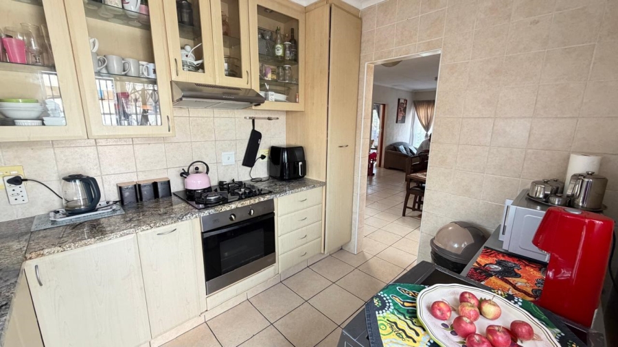 3 Bedroom Property for Sale in Brackenhurst Gauteng