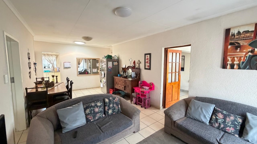 3 Bedroom Property for Sale in Brackenhurst Gauteng