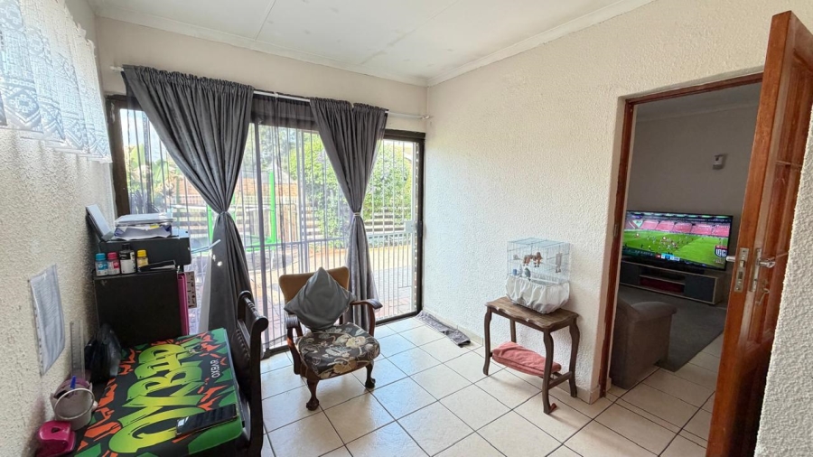3 Bedroom Property for Sale in Brackenhurst Gauteng
