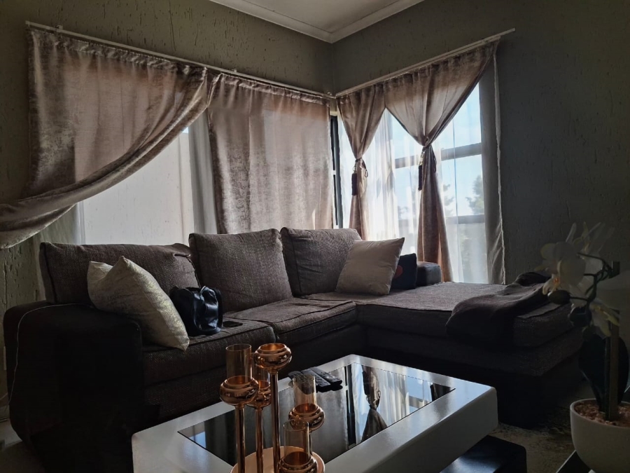 1 Bedroom Property for Sale in Ferndale Gauteng