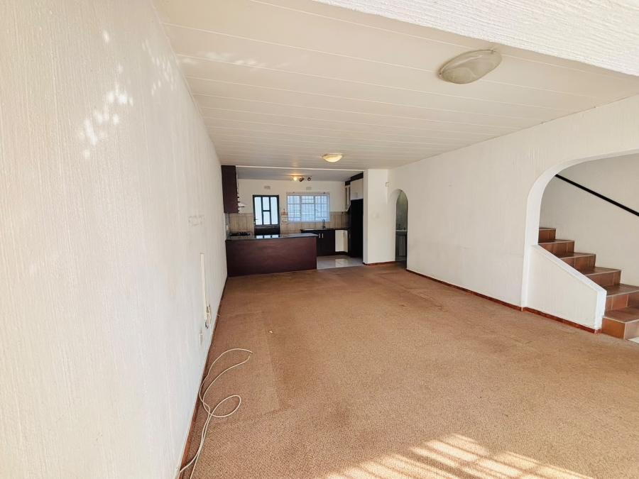 To Let 2 Bedroom Property for Rent in Florida Gauteng