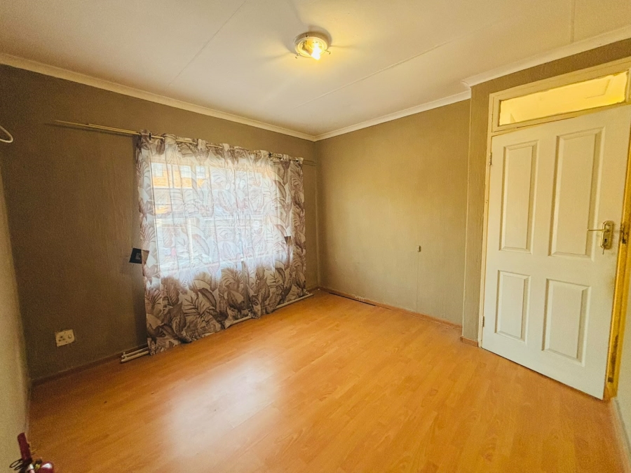 To Let 2 Bedroom Property for Rent in Florida Gauteng