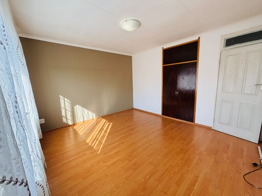 To Let 2 Bedroom Property for Rent in Florida Gauteng