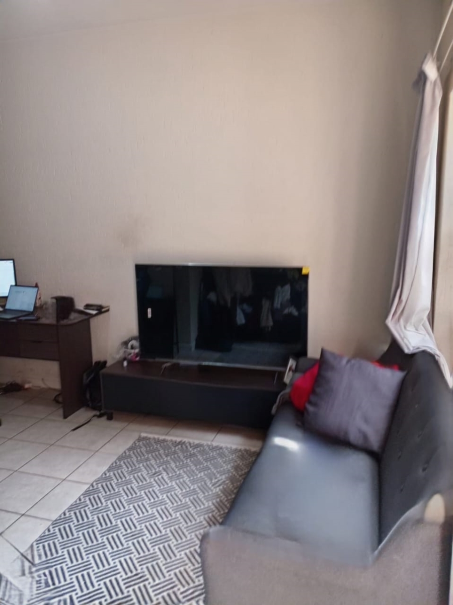 1 Bedroom Property for Sale in Ferndale Gauteng
