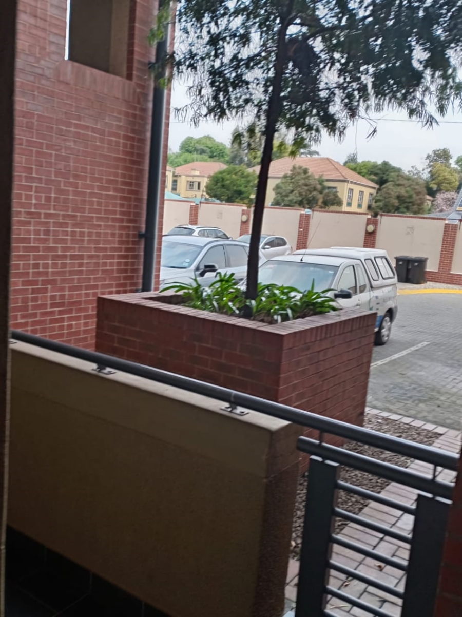 1 Bedroom Property for Sale in Ferndale Gauteng