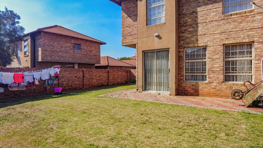 3 Bedroom Property for Sale in Theresa Park Gauteng