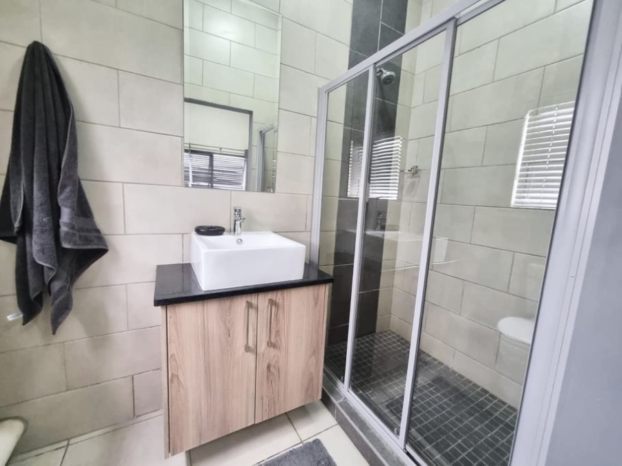 To Let 2 Bedroom Property for Rent in Edenburg Gauteng
