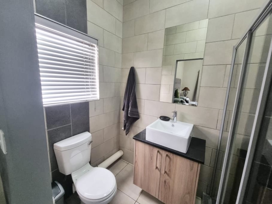 To Let 2 Bedroom Property for Rent in Edenburg Gauteng