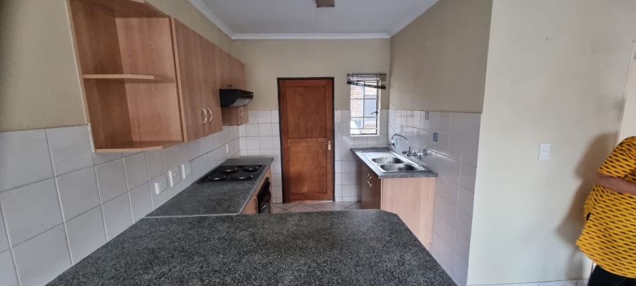 2 Bedroom Property for Sale in Elspark Gauteng